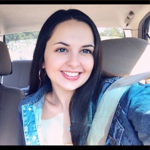 Meet your Posher, Haley